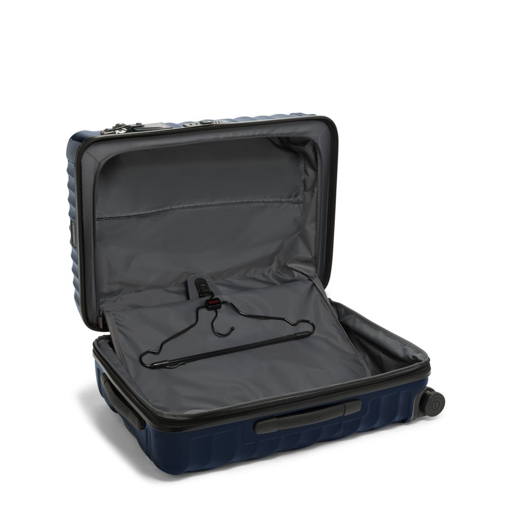 Short Trip Expandable 4 Wheeled Packing Case