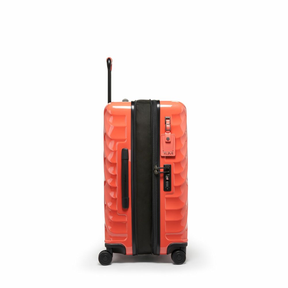 19 Degree Short Trip Expandable 4 Wheeled Packing Case Coral