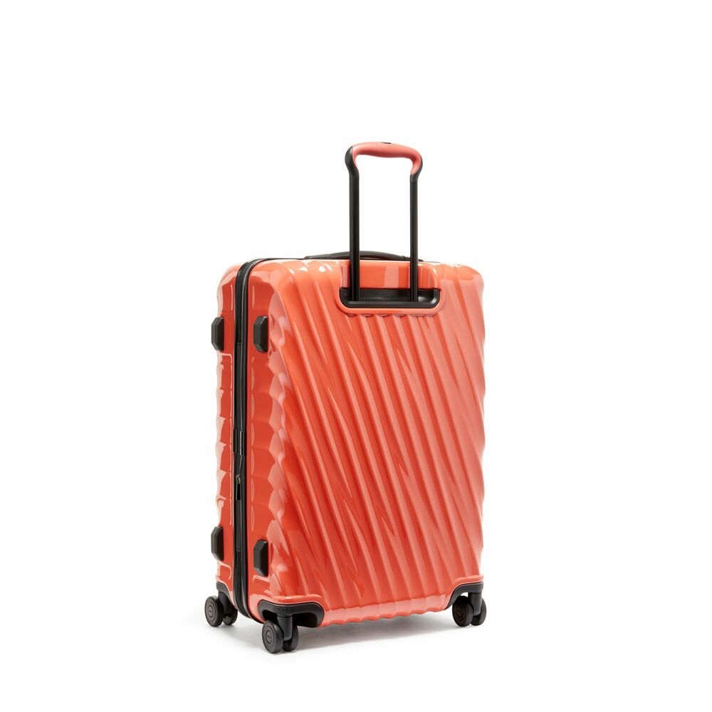 19 Degree Short Trip Expandable 4 Wheeled Packing Case Coral
